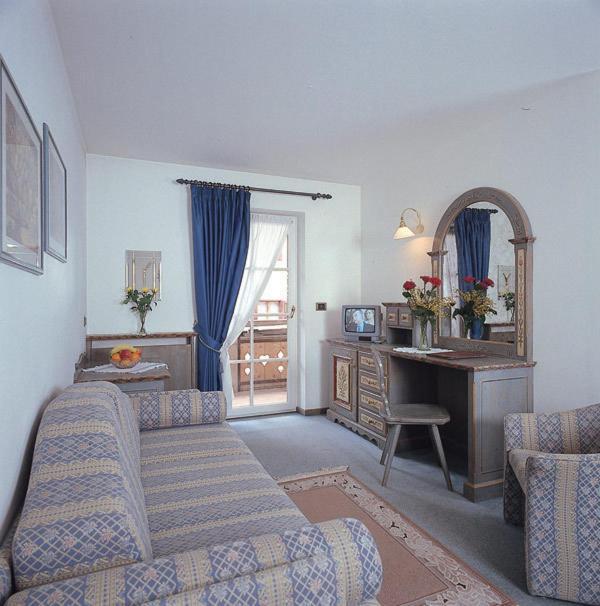 Hotel Garni Soreie Pozza di Fassa Chambre photo