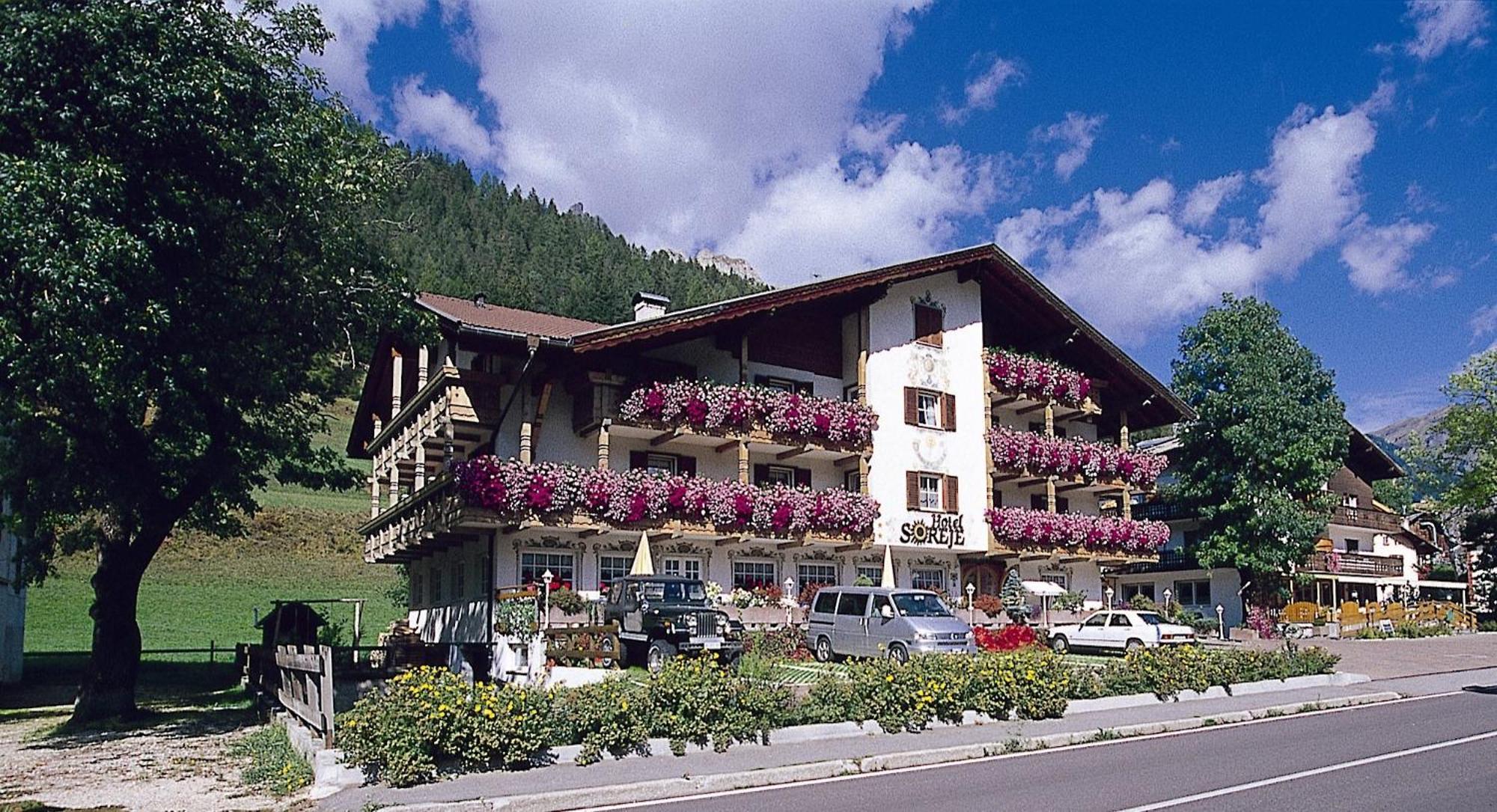 Hotel Garni Soreie Pozza di Fassa Extérieur photo
