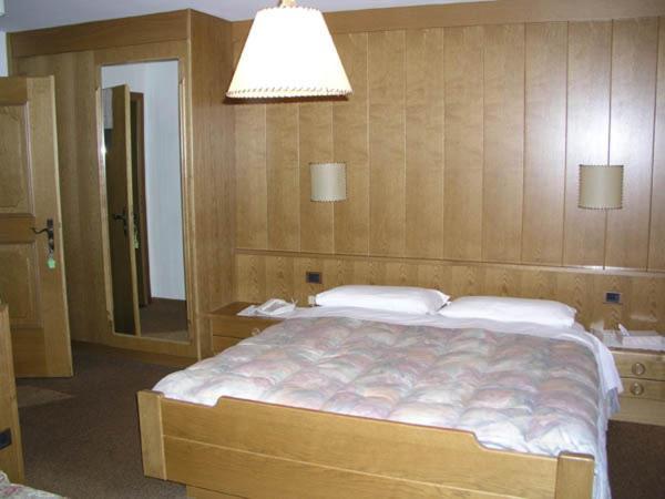 Hotel Garni Soreie Pozza di Fassa Extérieur photo