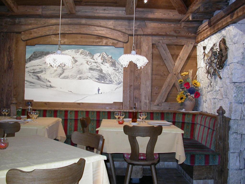 Hotel Garni Soreie Pozza di Fassa Extérieur photo