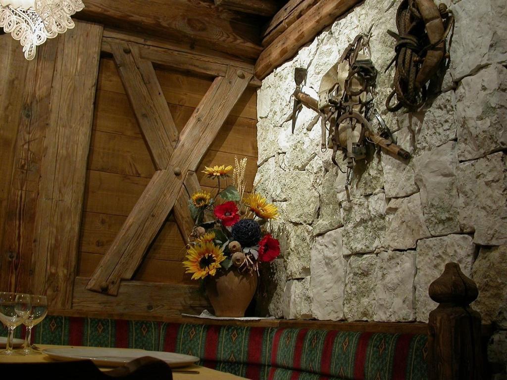 Hotel Garni Soreie Pozza di Fassa Extérieur photo
