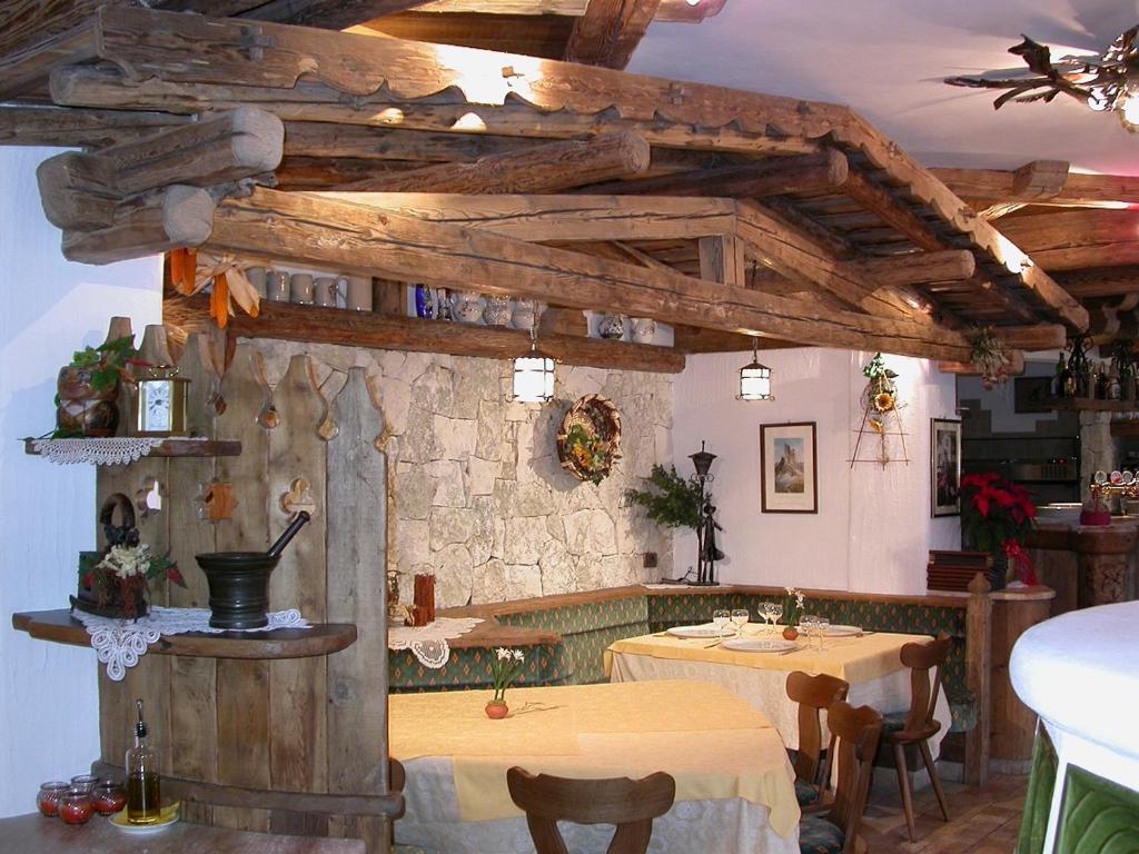 Hotel Garni Soreie Pozza di Fassa Extérieur photo